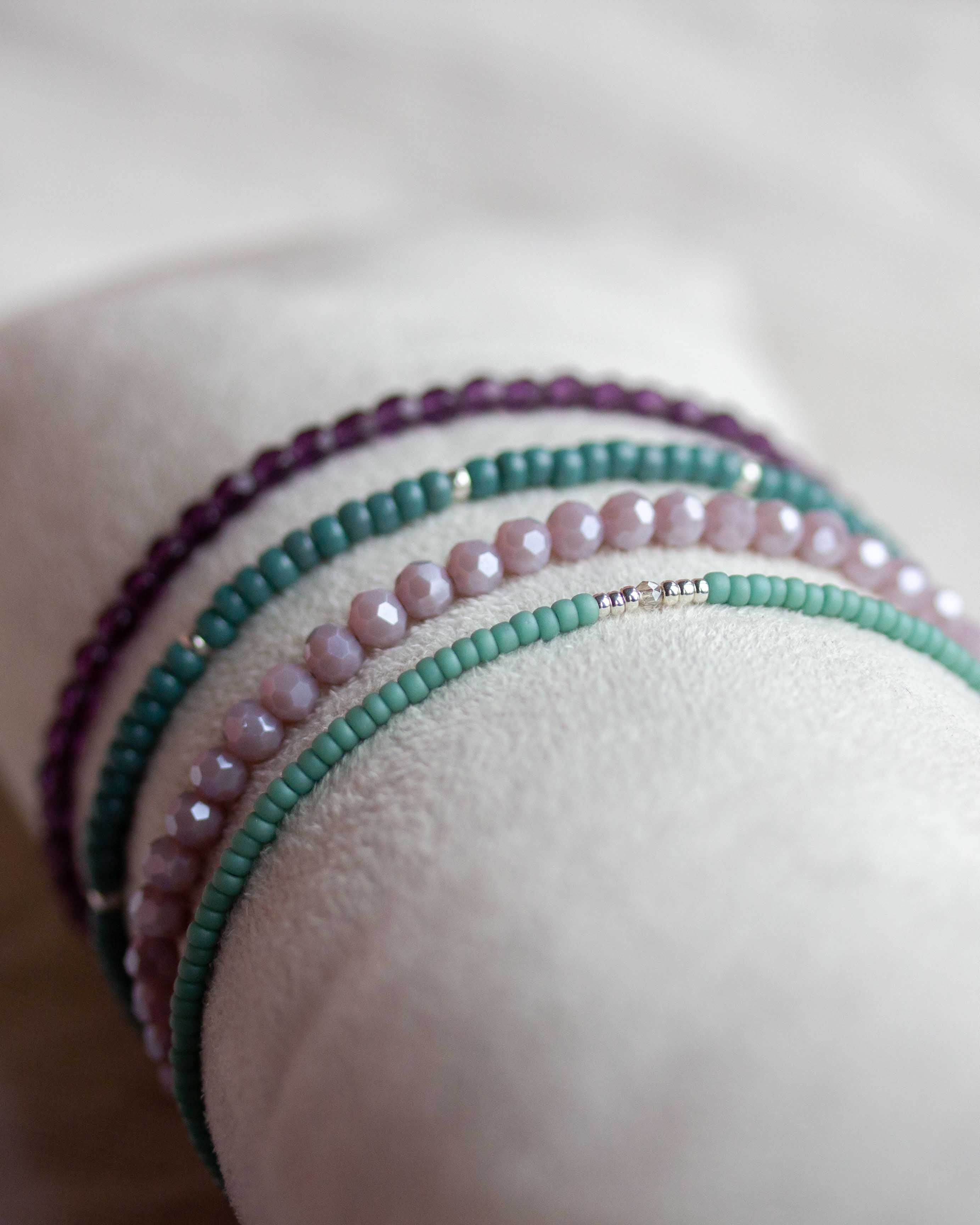 Sparkle lilac Saitee armbandje