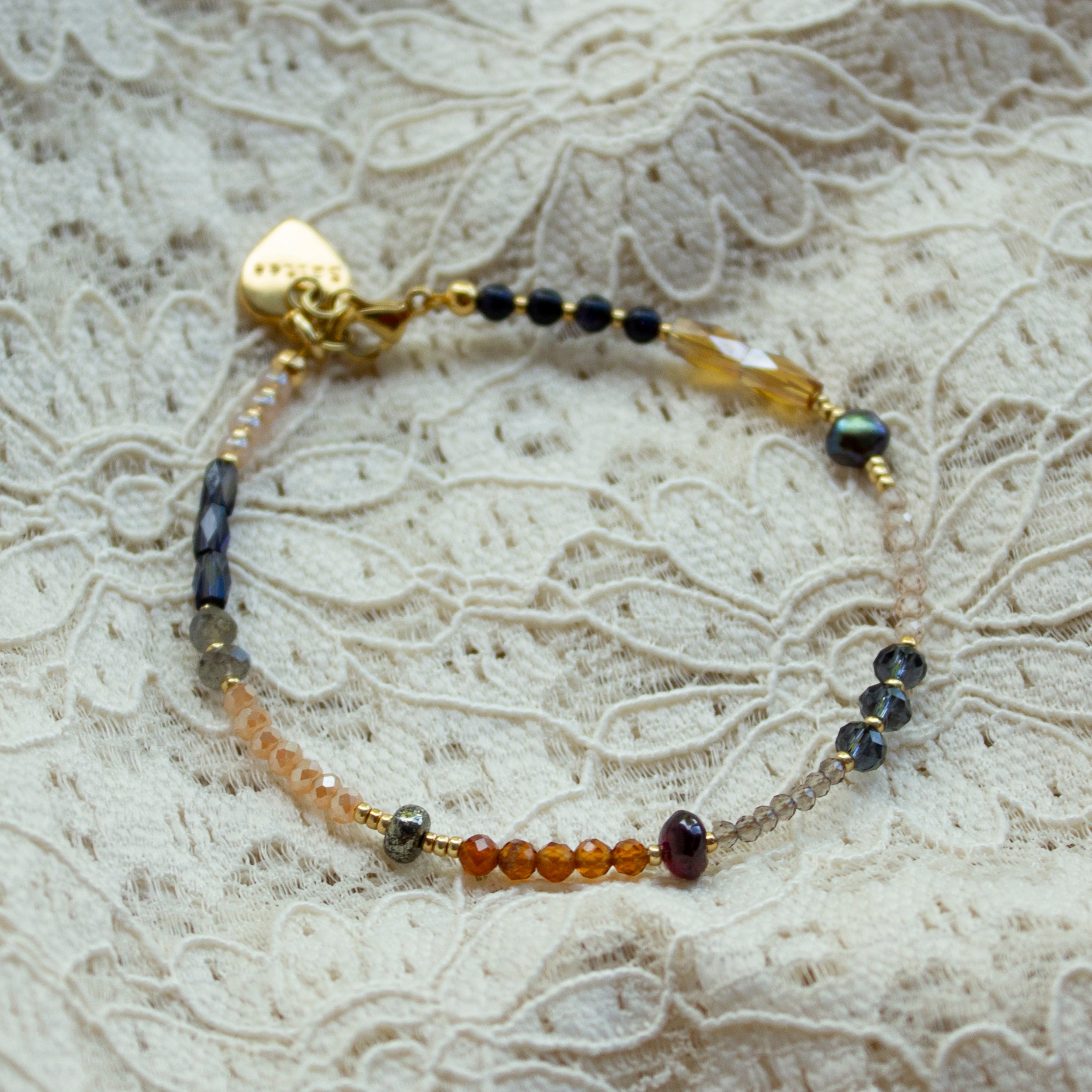 burgundy mix limited edition armbandje