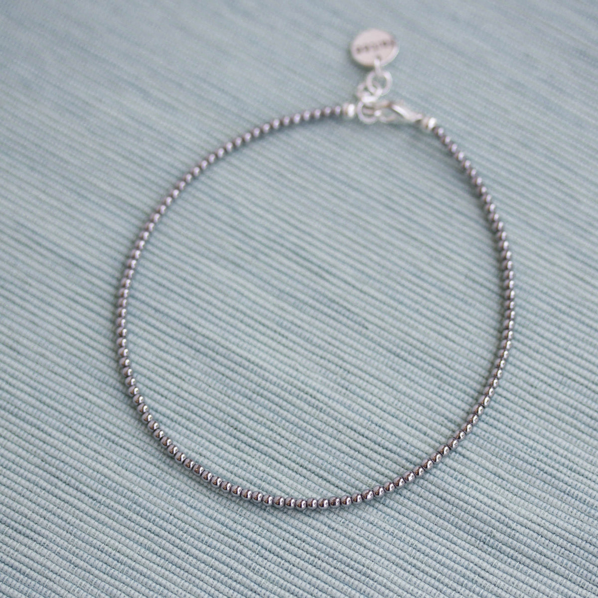 silver-hematite-enkelbandje