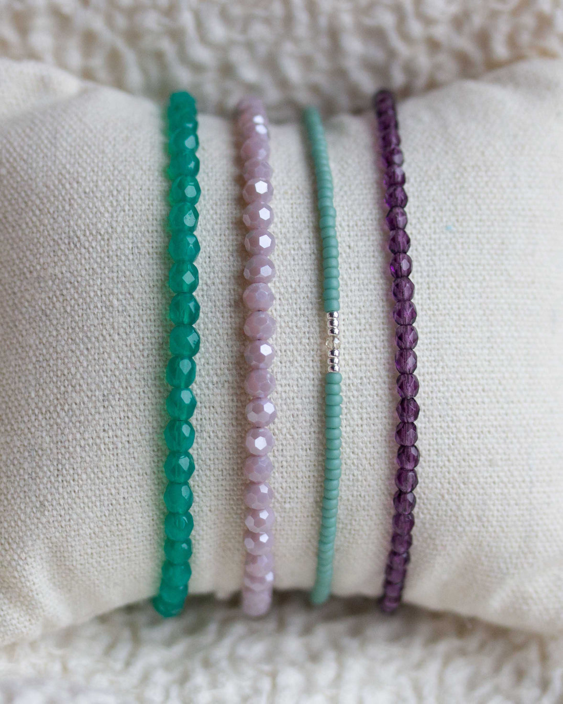 Hug me green Saitee armbandje