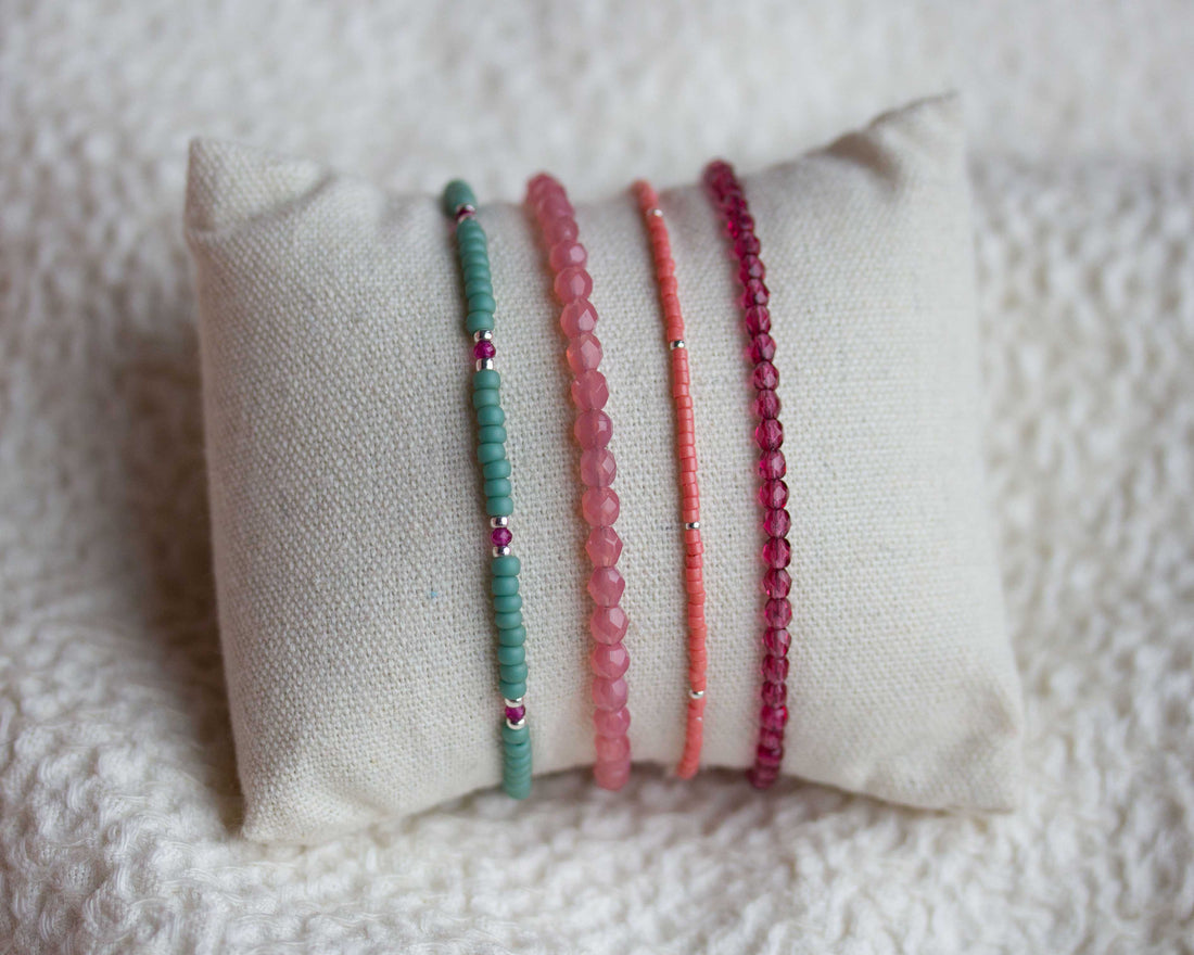 Good luck coral Saitee armbandje