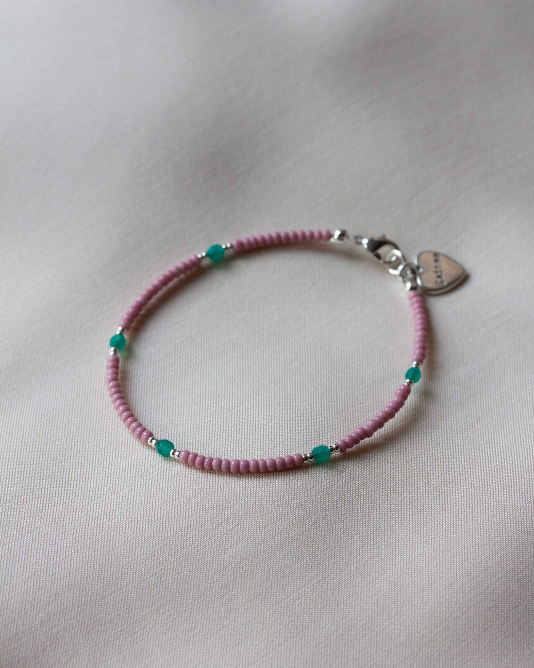 Kiss me Saitee armbandje