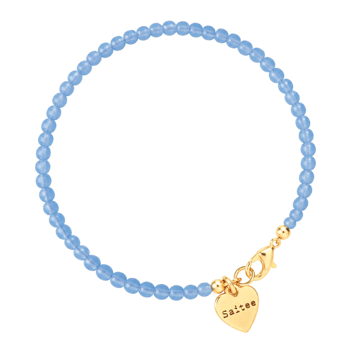 blauw fijn kralenarmbandje met goud slotje en hartjes bedel