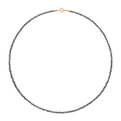 glanzend grijs zwart fijn kralenkettinkje gemaakt van hematiet edelsteen met gouden slotje