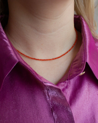 Koraal edelsteen kettinkje