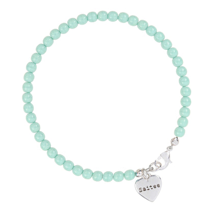 mintgroen kralenarmbandje met hartjes bedel