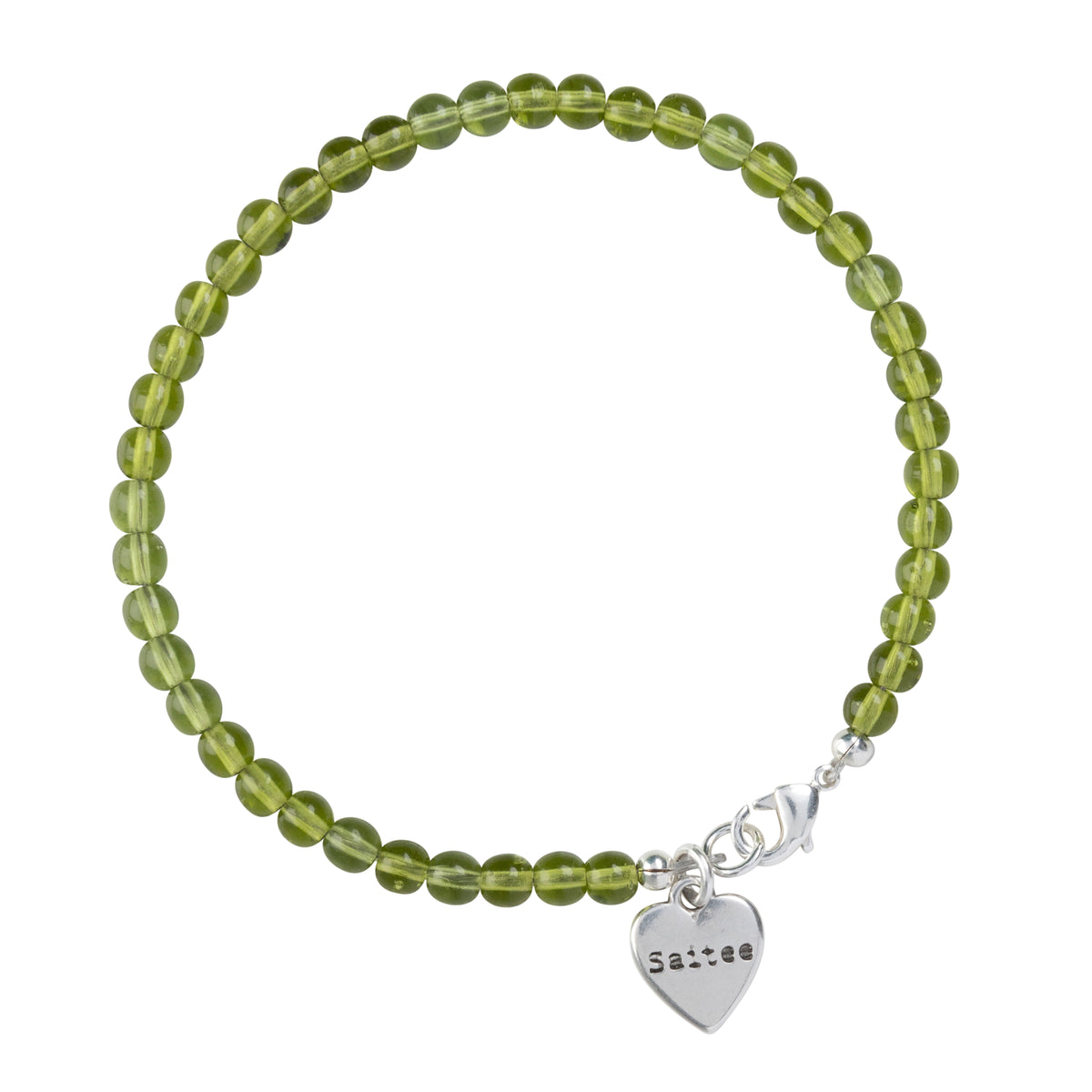 olijfgroen kralenarmbandje met hartjes bedel